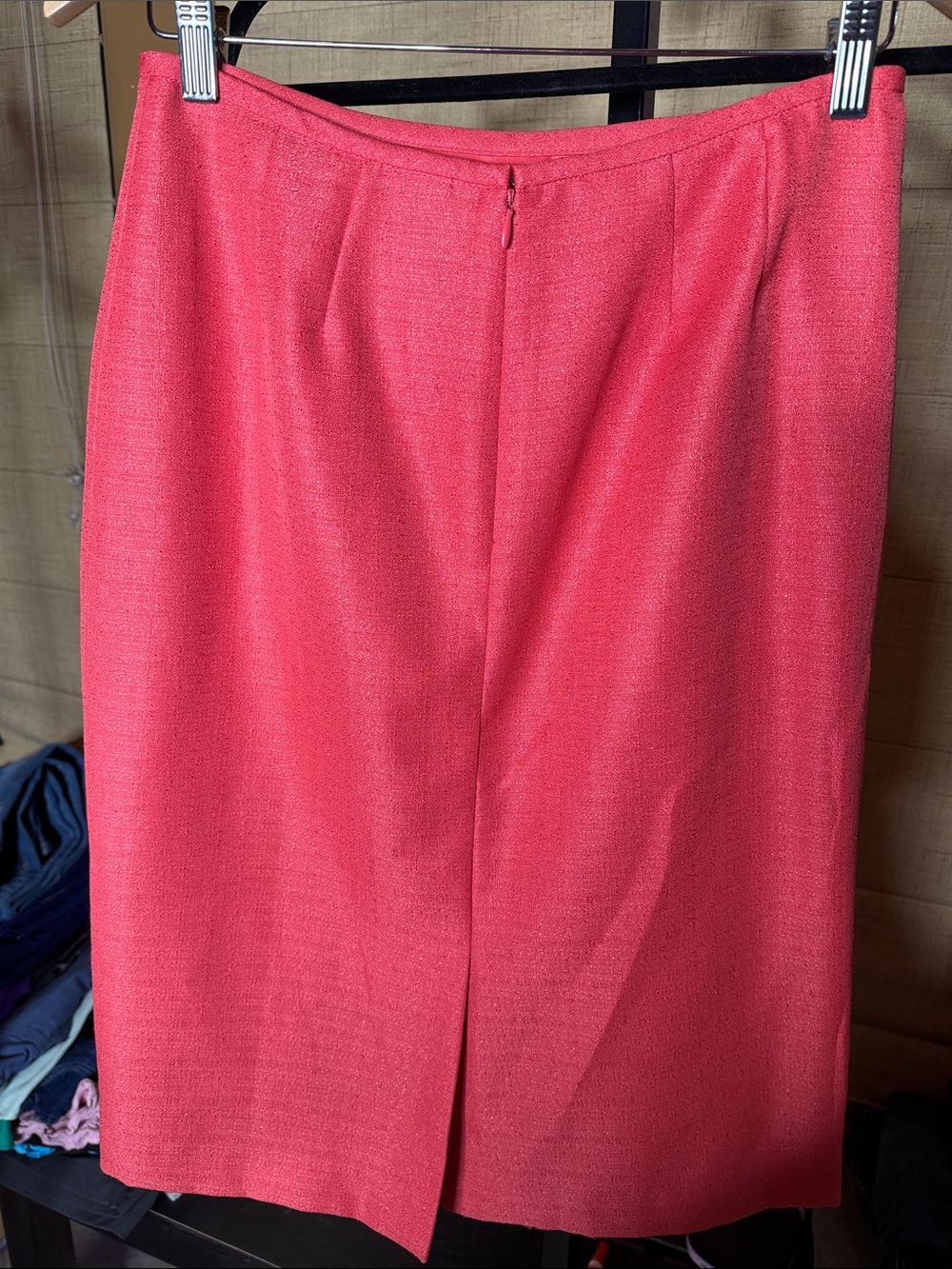 Le Suit Coral Pink 2-Piece Skirt Suit Set Size 6 Career Office - Picture 11 of 13